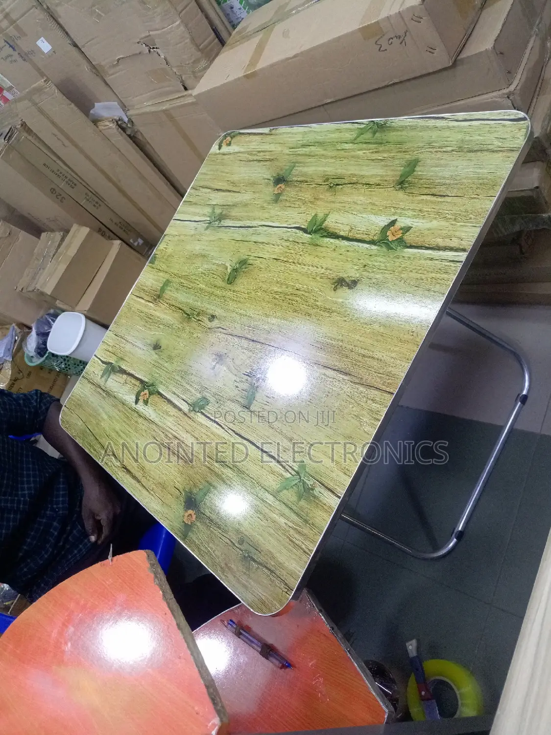 Foldable Reading Table 90*90cm