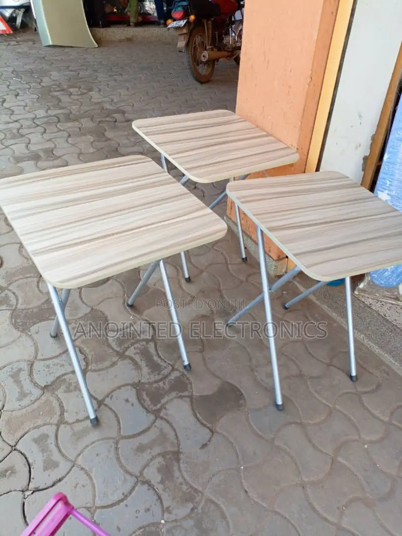 Foldable Reading Table