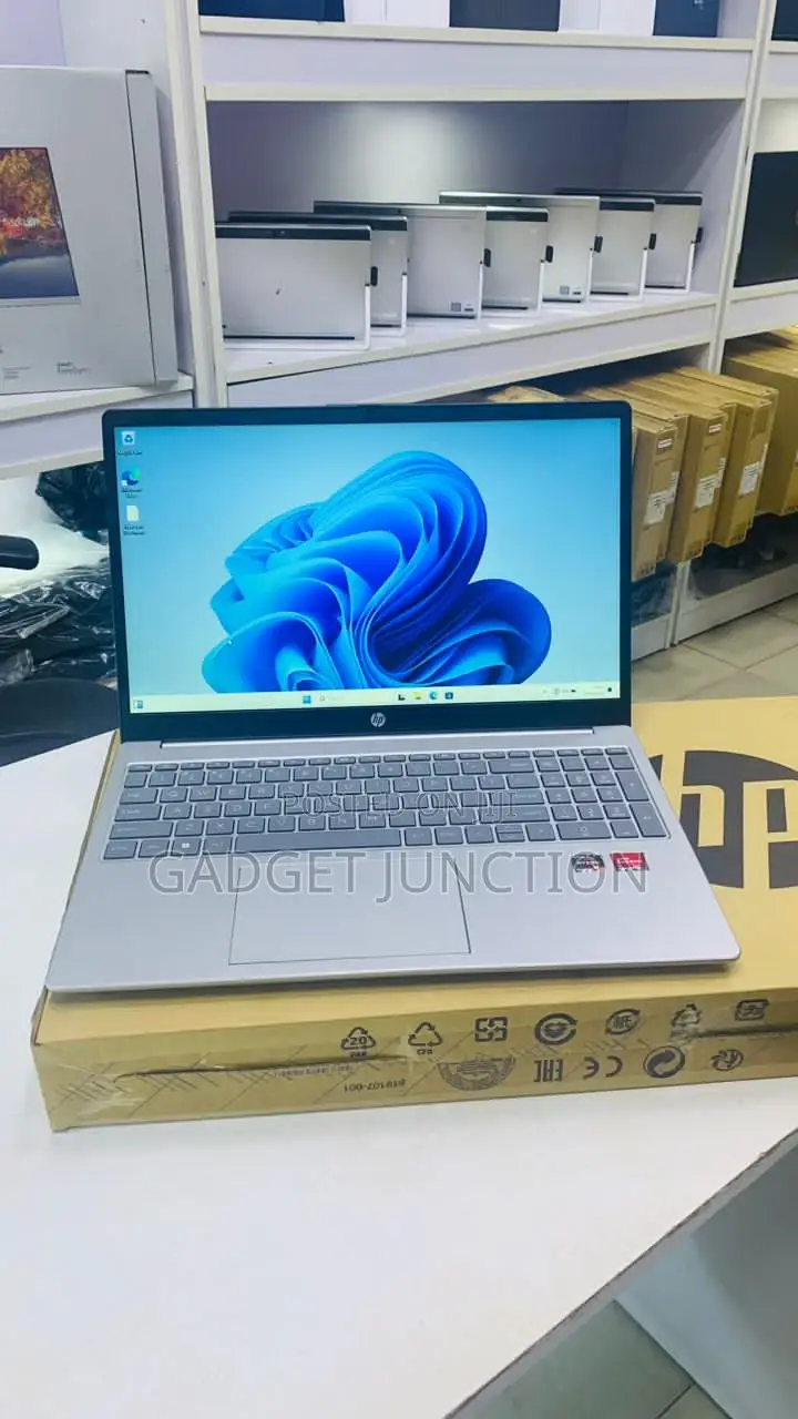 New Laptop HP 15S 8GB AMD Ryzen 3 SSD 512GB
