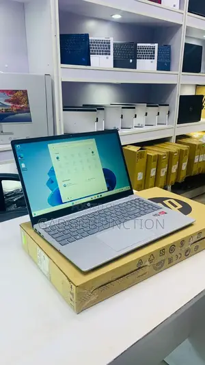 New Laptop HP 15S 8GB AMD Ryzen 3 SSD 512GB