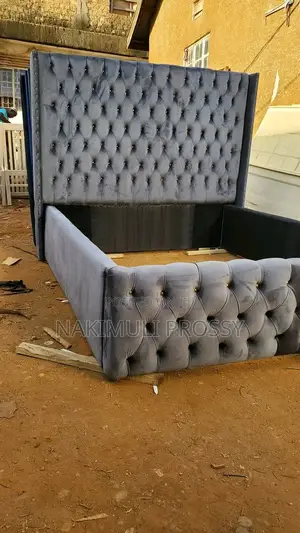 5by6 Tufted Gray Fabric Bed 1