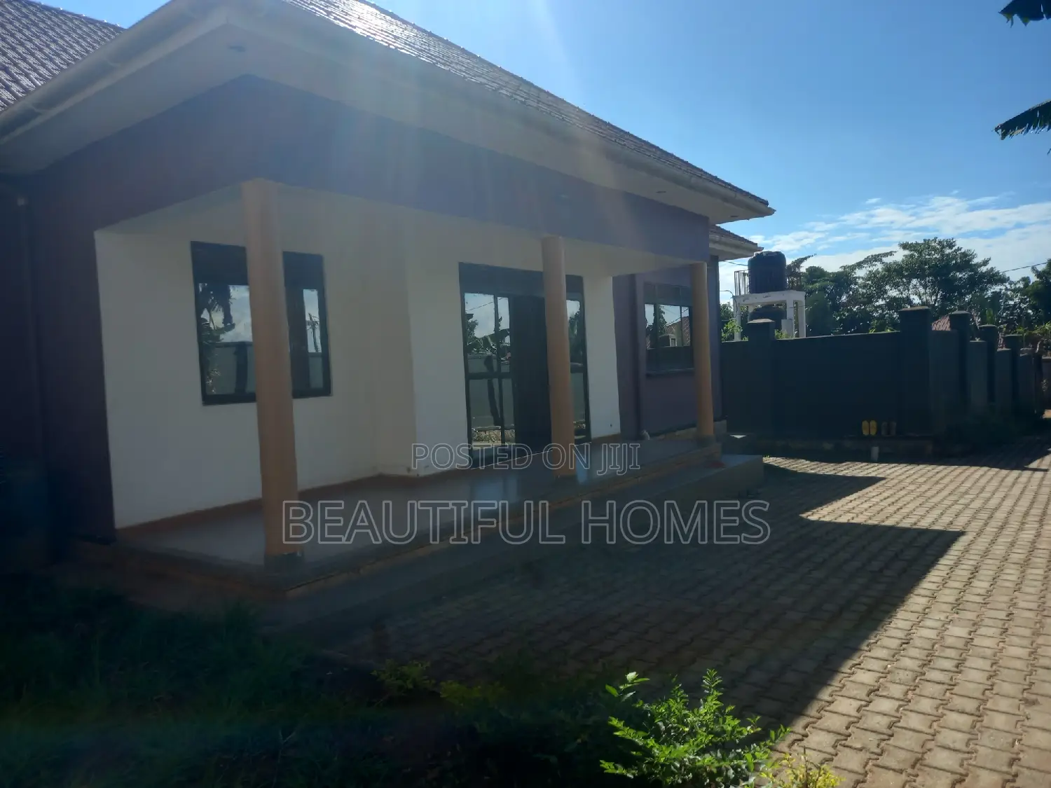 Furnished 4bdrm House in Kira for sale