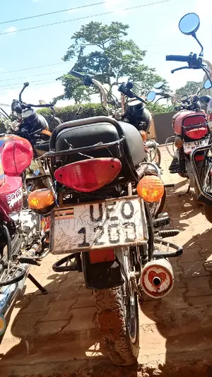 Bajaj Boxer 100 2023 Red