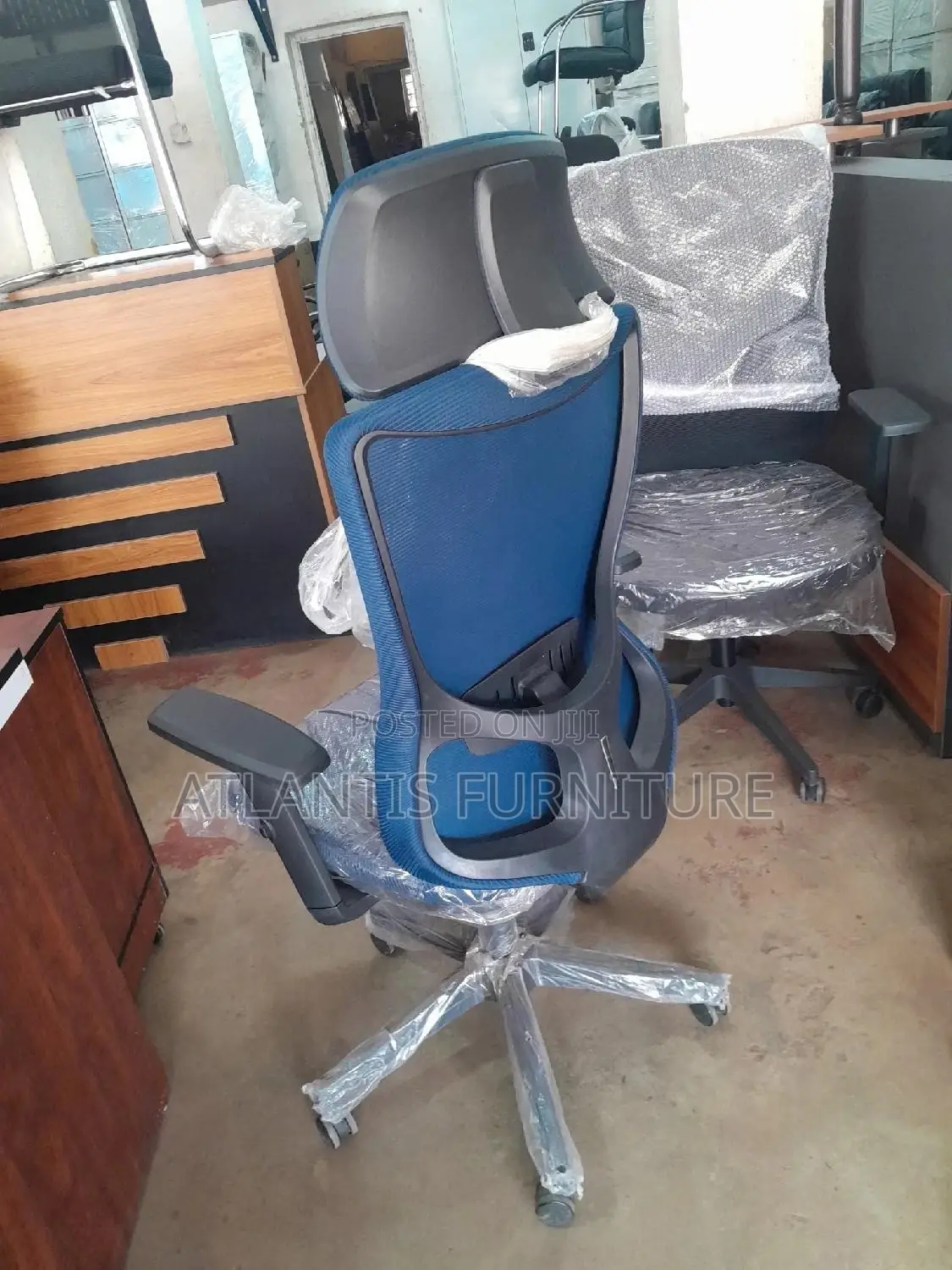 Blue Presenter Office Chair