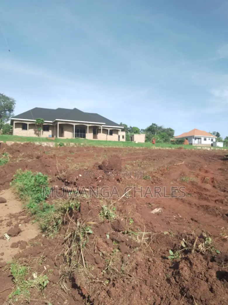 12decimals of Land for Sale in Busukuma