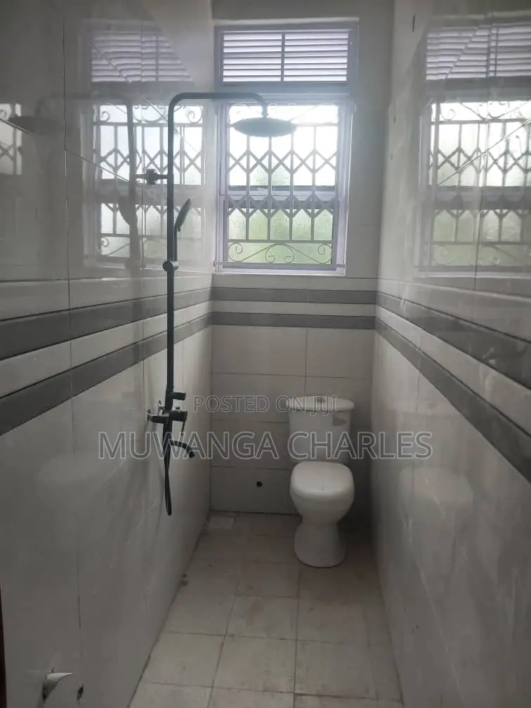 4bdrm Bungalow in Fs Properties Ltd, Kira for sale