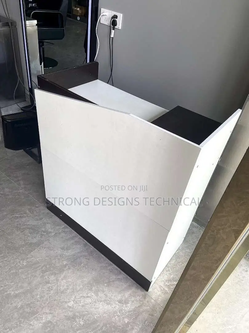 100cm Reception Table. / Front Desk