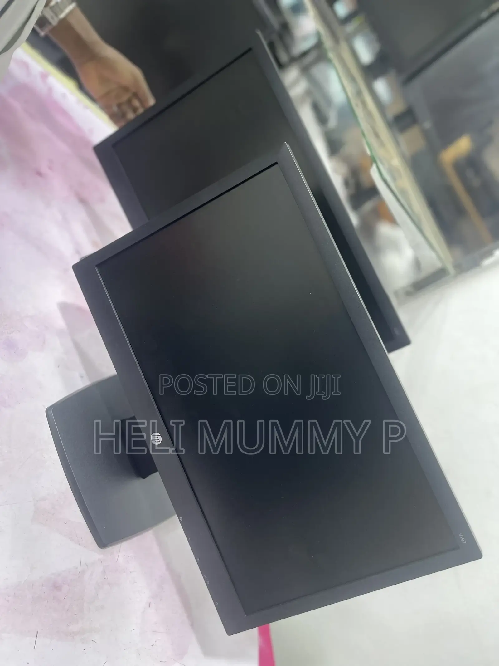 Dell Monitors All Inches (19inche)