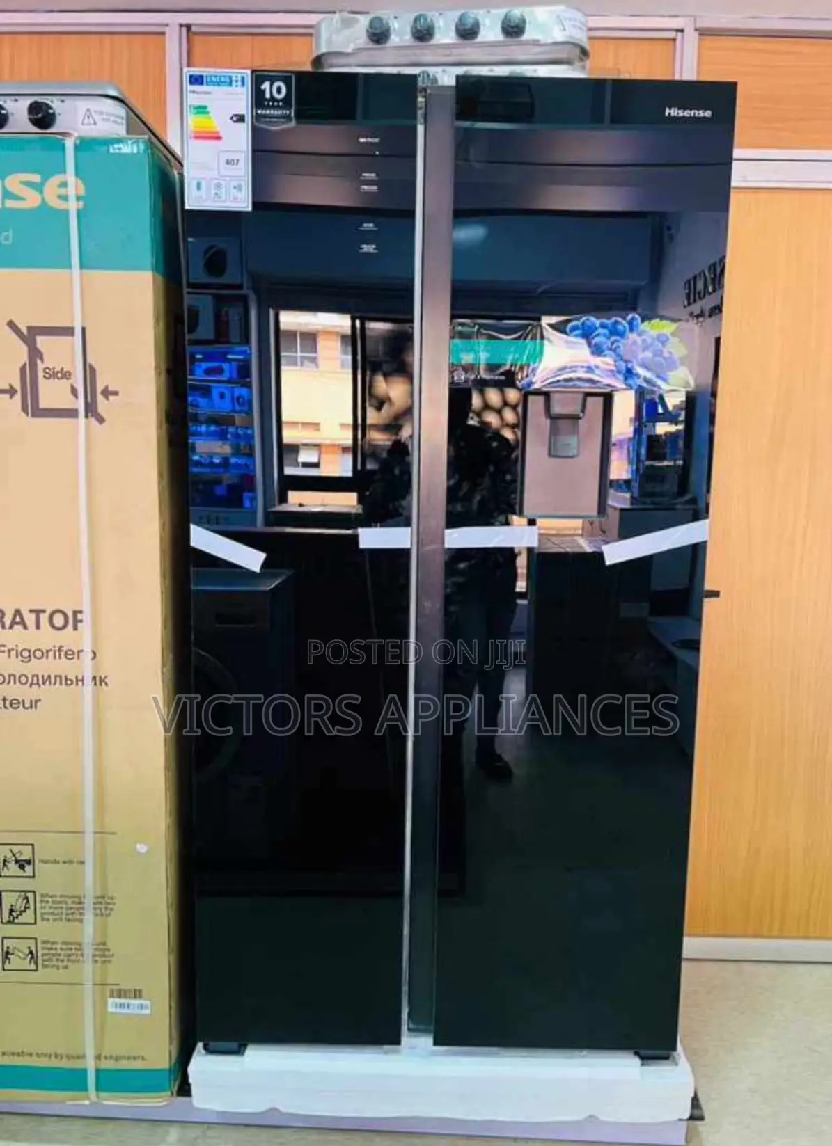 Hisense 670L Side by Side Refrigerator BLACK Mirror Finish
