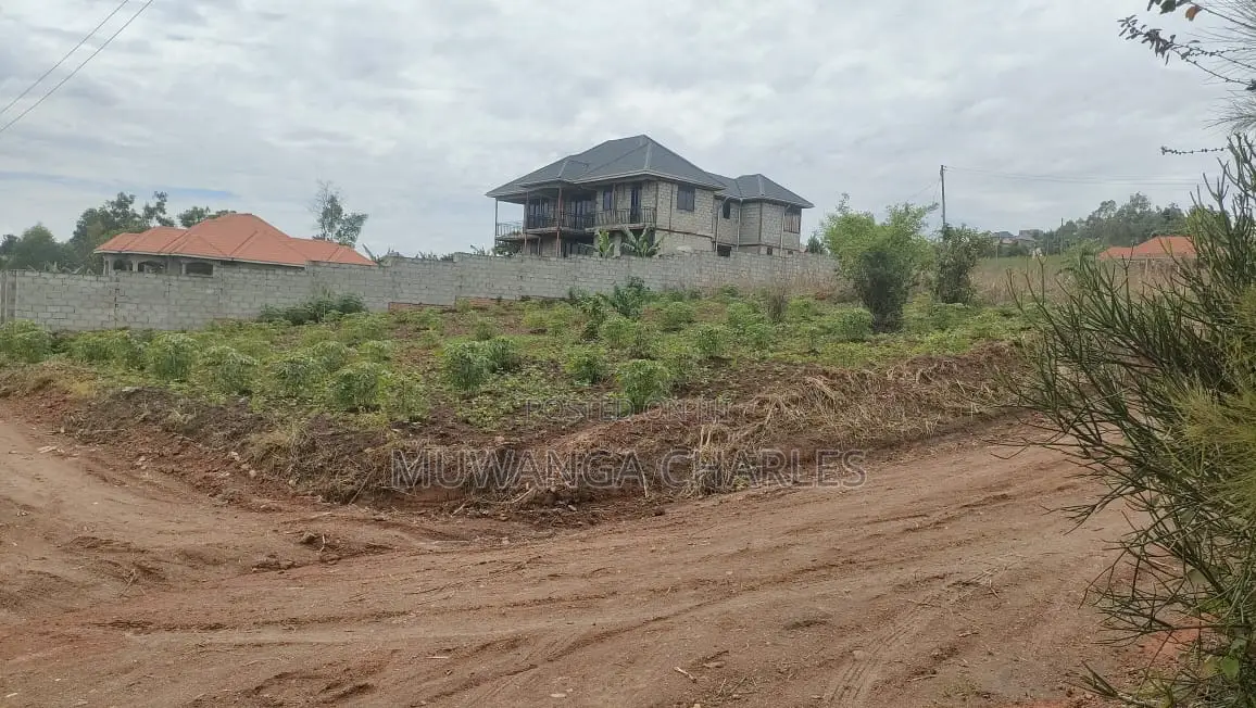 12decimals Plot of Land for Sale in Kira