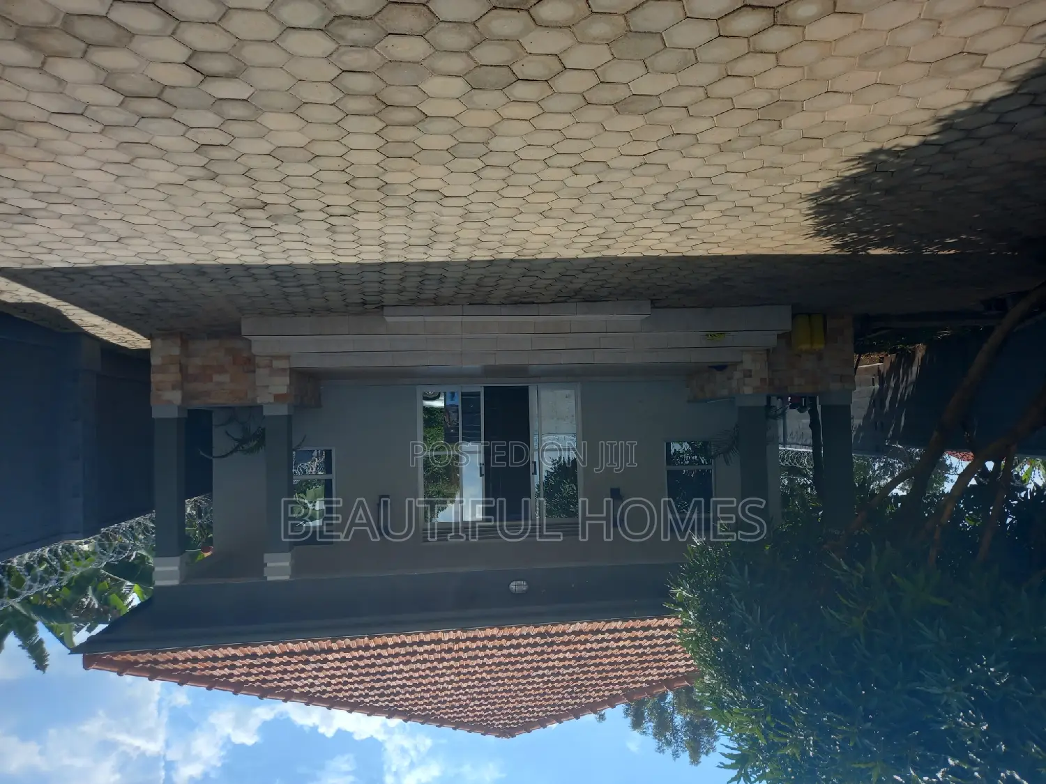 Furnished 4bdrm House in Kira for sale