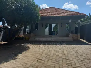 Furnished 4bdrm House in Kira for sale
