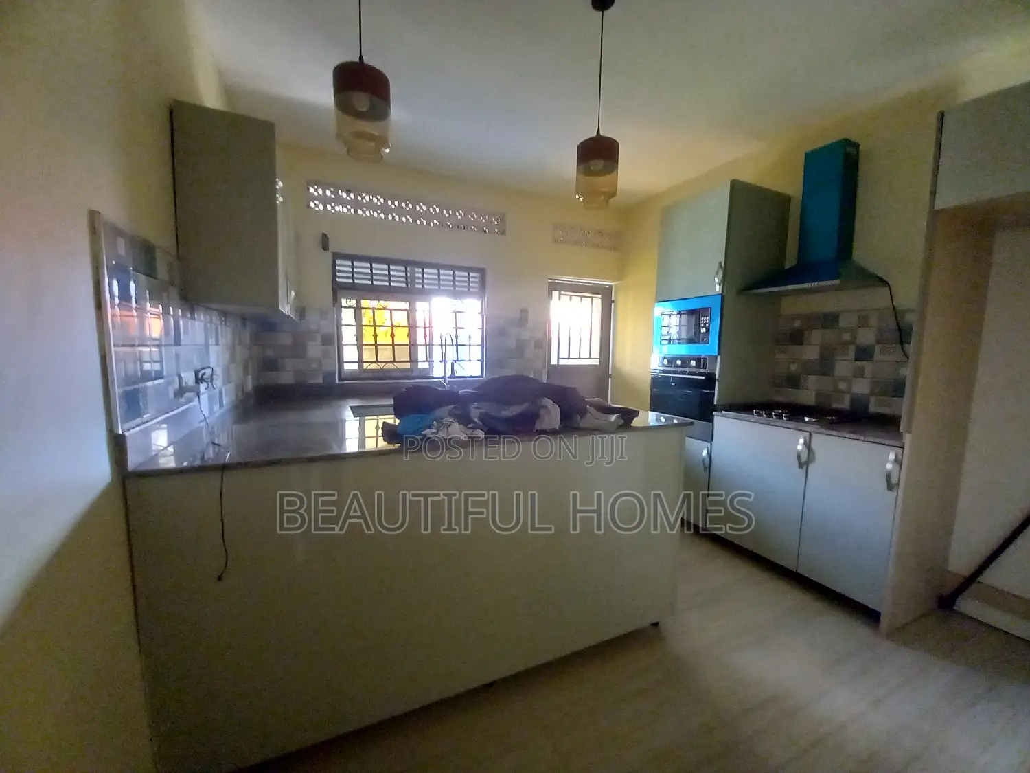 Furnished 4bdrm Bungalow in Kira for sale