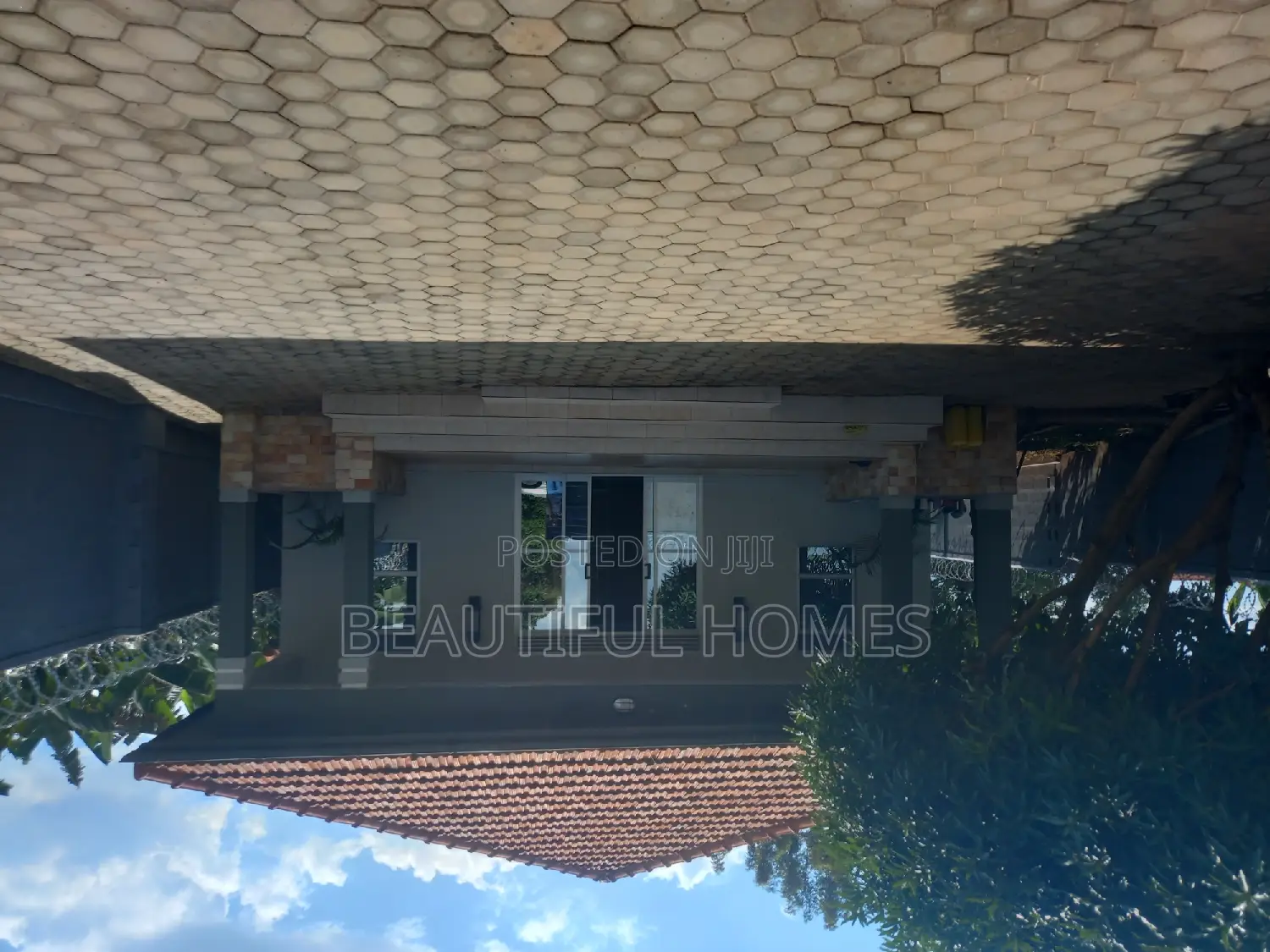 Furnished 4bdrm Bungalow in Kira for sale