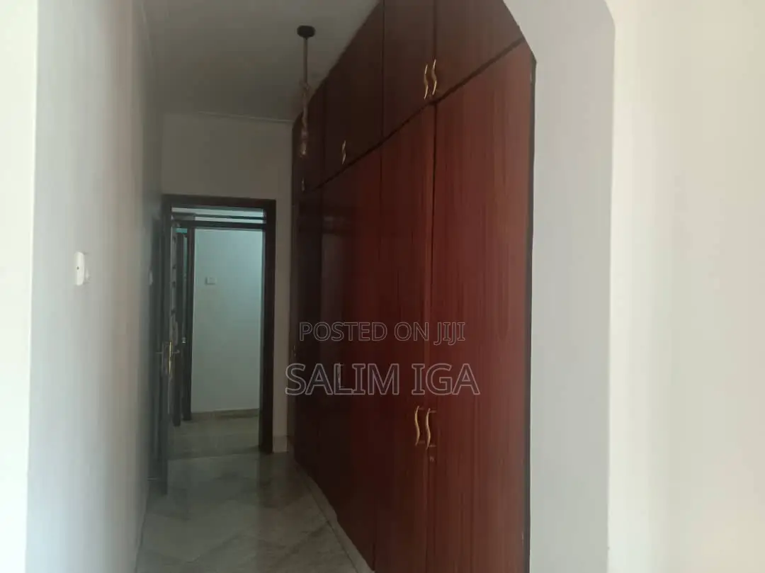 5bdrm Duplex in Kololo Property, Central Division for rent
