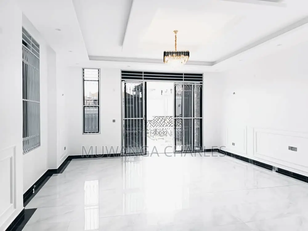 6bdrm Duplex in Fs Properties Ltd, Kira for sale