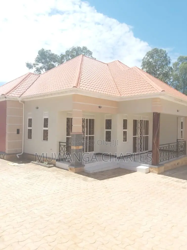 4bdrm Bungalow in Fs Properties Ltd, Division B for sale