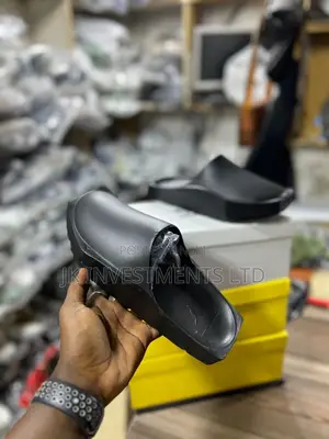 Jordan Crocs