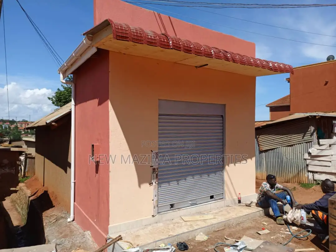 Verybusy One Commercial Single Shop Onforcedsale in Makindye