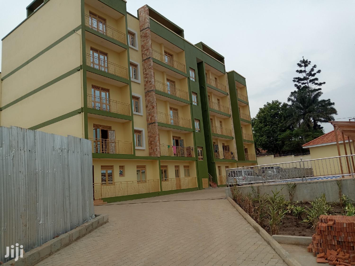 Bukoto New Condominiums With Swimming Pool ,Big Gardens on Sell