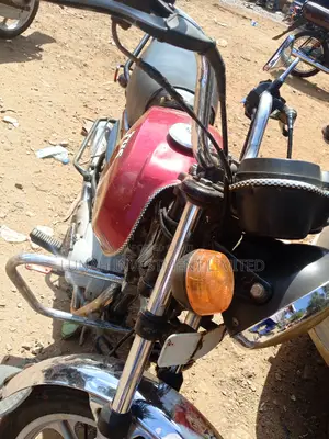 Bajaj Boxer 100 2023 Red