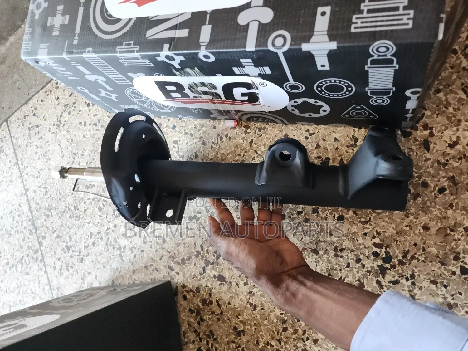 Front Shocks Mercedes W204