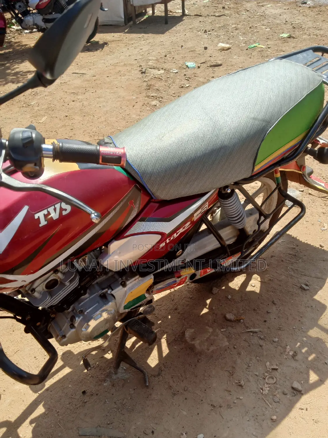 TVS HLX 125 2023 Red