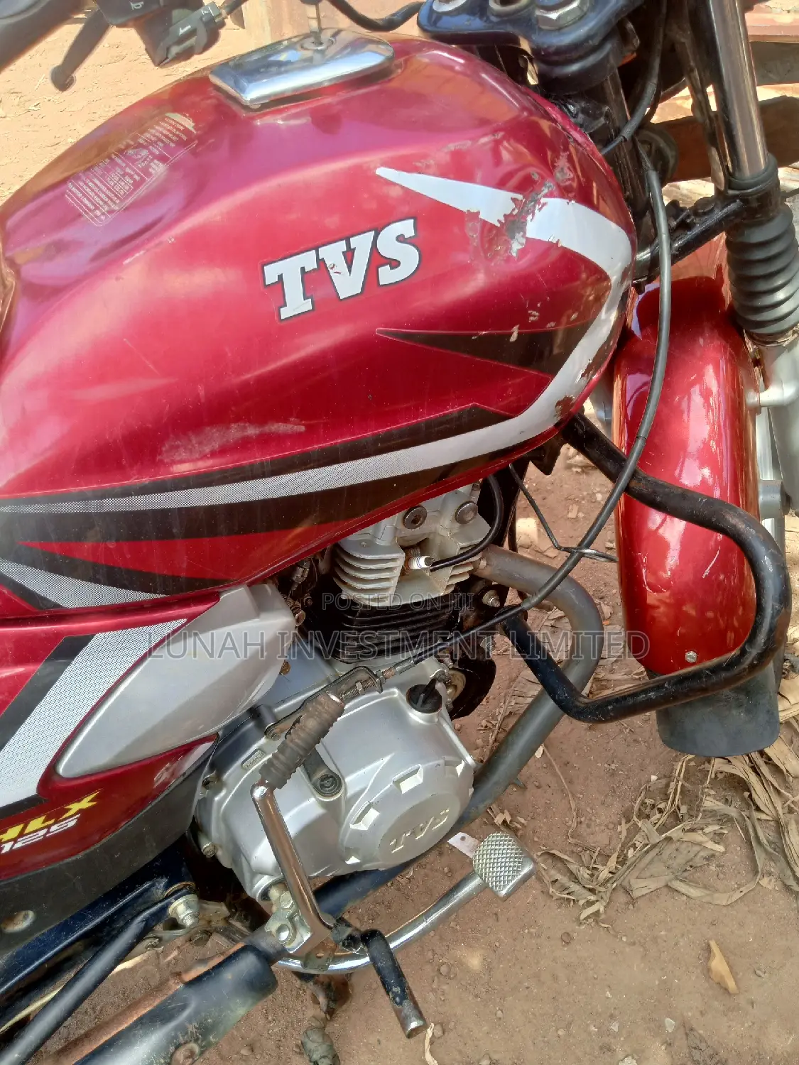 TVS HLX 125 2023 Red