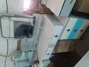 Well Designed Dressing Mirror