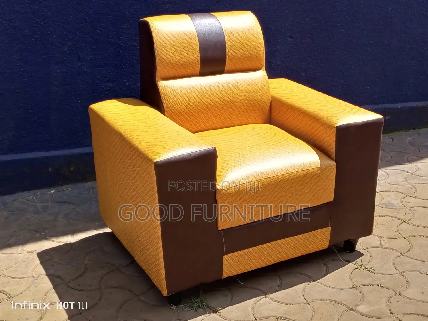 Adorable Single Seater Sofa