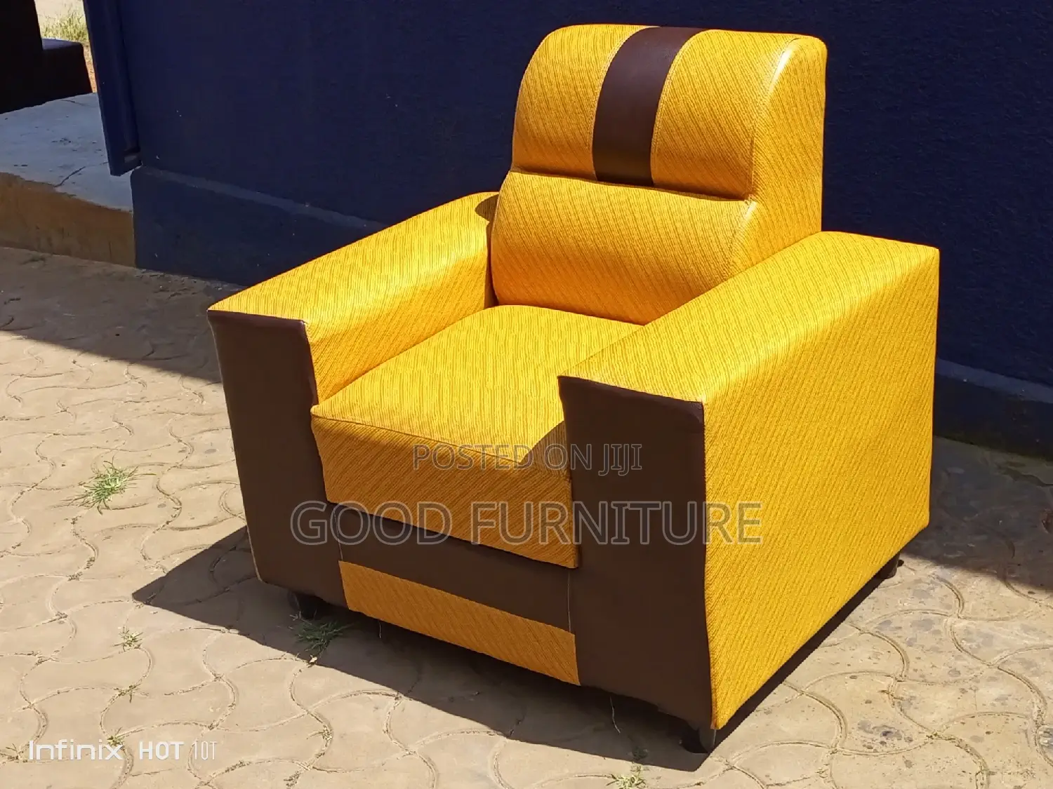 Adorable Single Seater Sofa