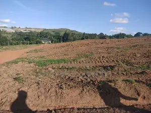 100by50ft Plot for Sale in Busukuma