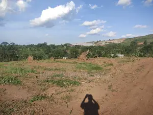 100by50ft Plot for Sale in Busukuma