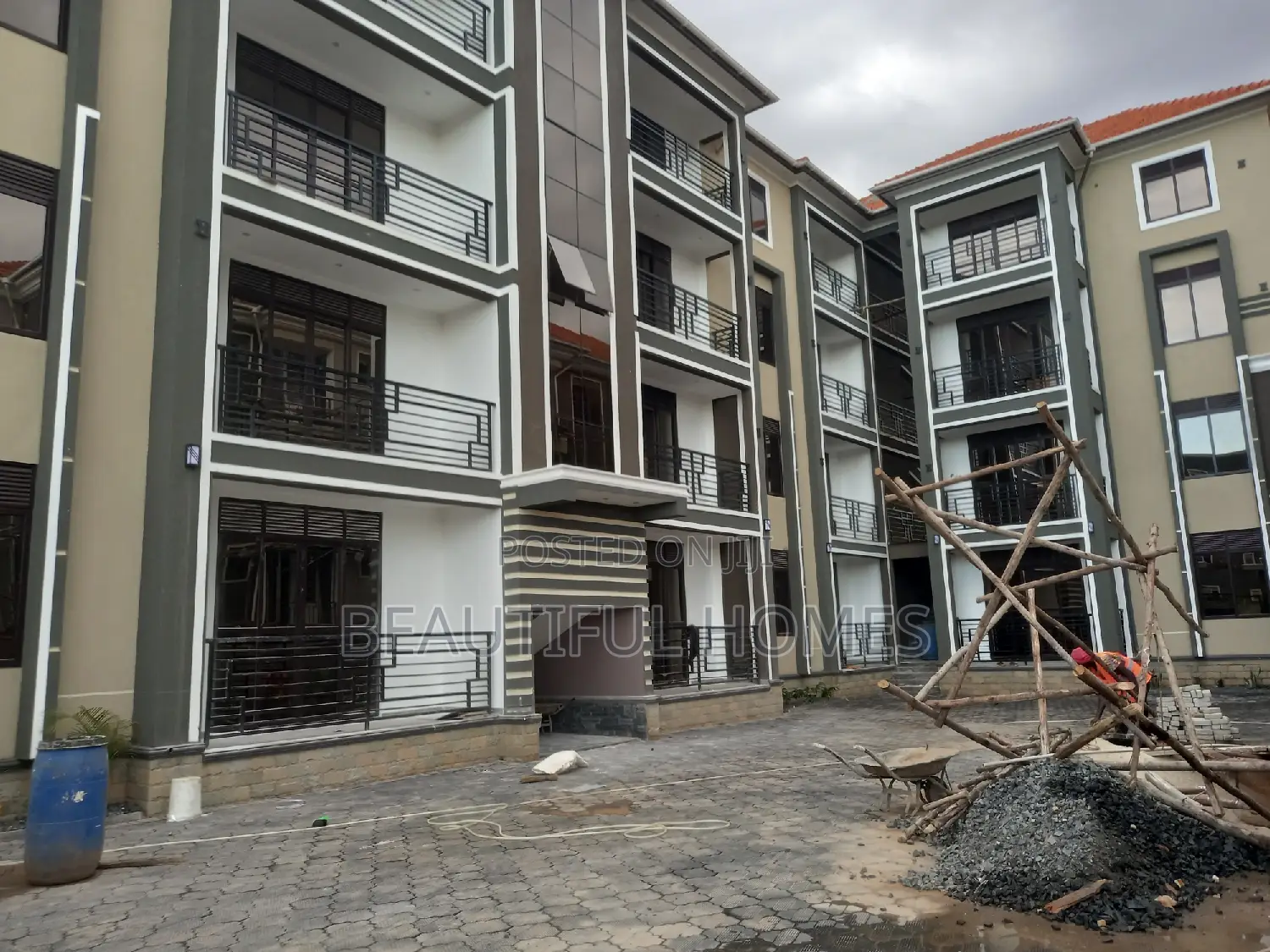 Furnished 2bdrm Block of Flats in Bukoto, Central Division for sale