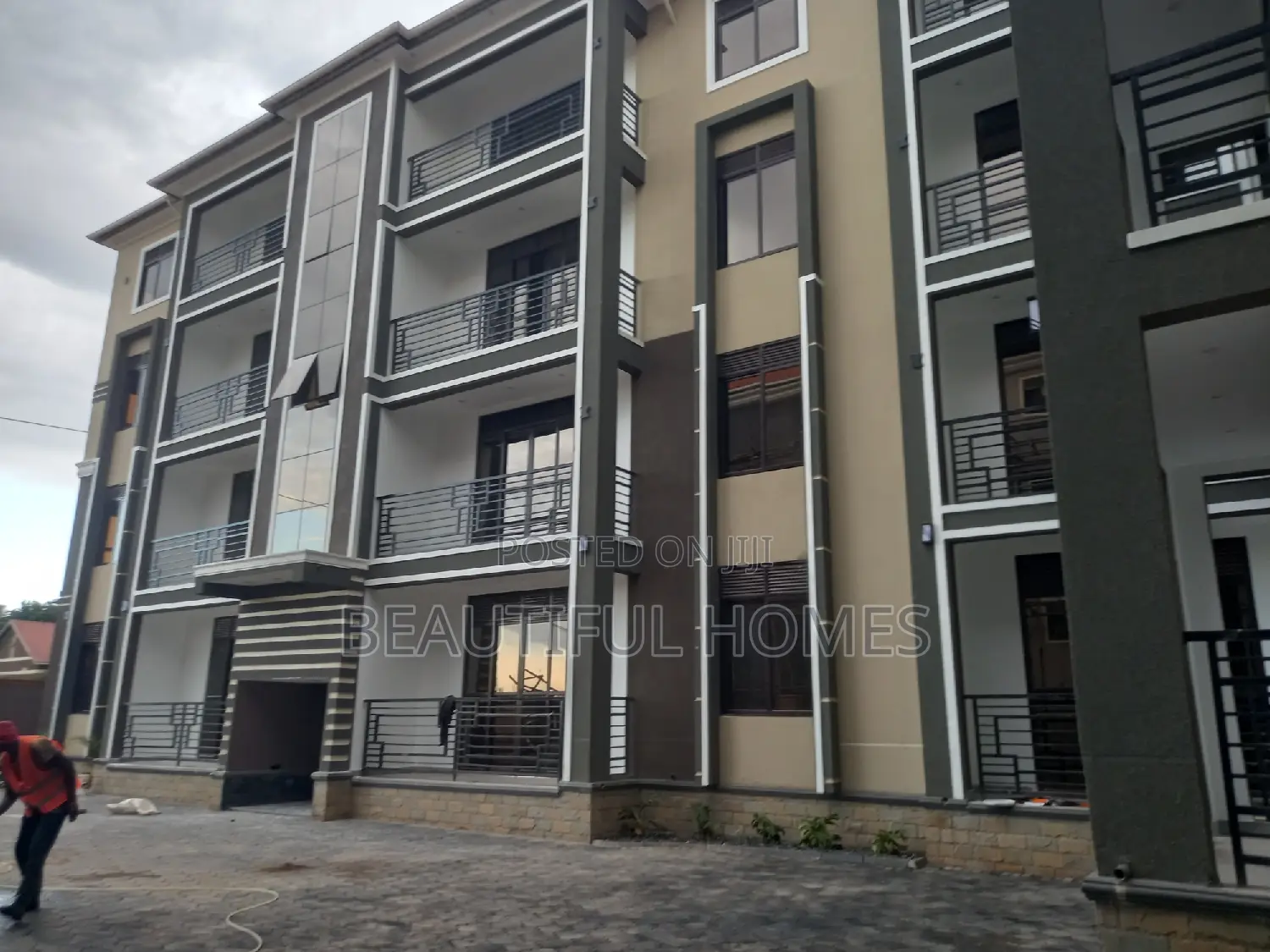 Furnished 2bdrm Block of Flats in Bukoto, Central Division for sale