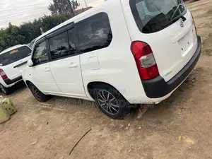 Photo - Toyota Probox 2014 White