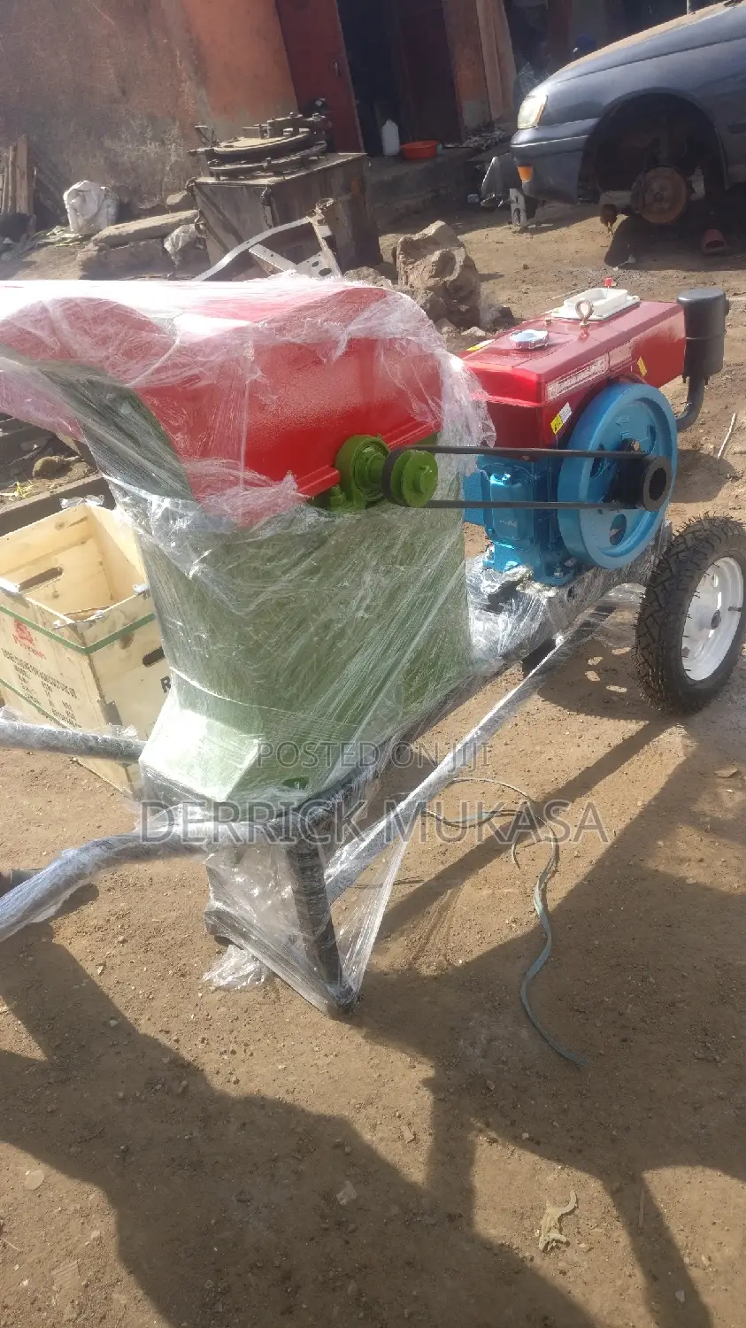 Sillage, Hay Chopping Machine