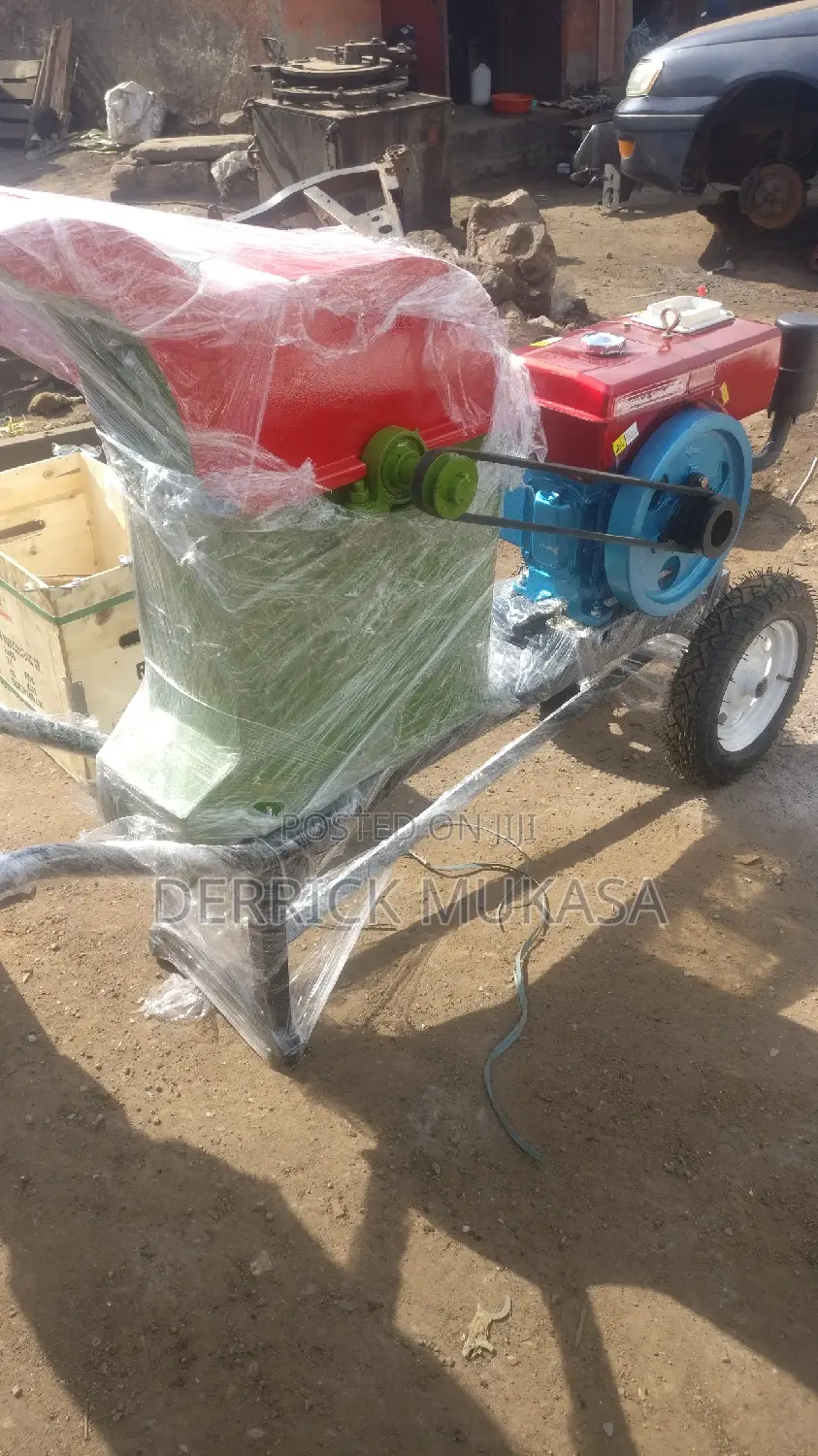 Sillage, Hay Chopping Machine