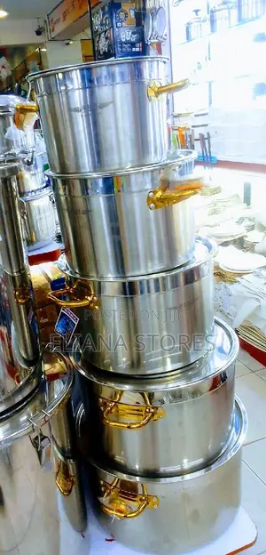 Heavy- Duty Stainless Steel Dishes