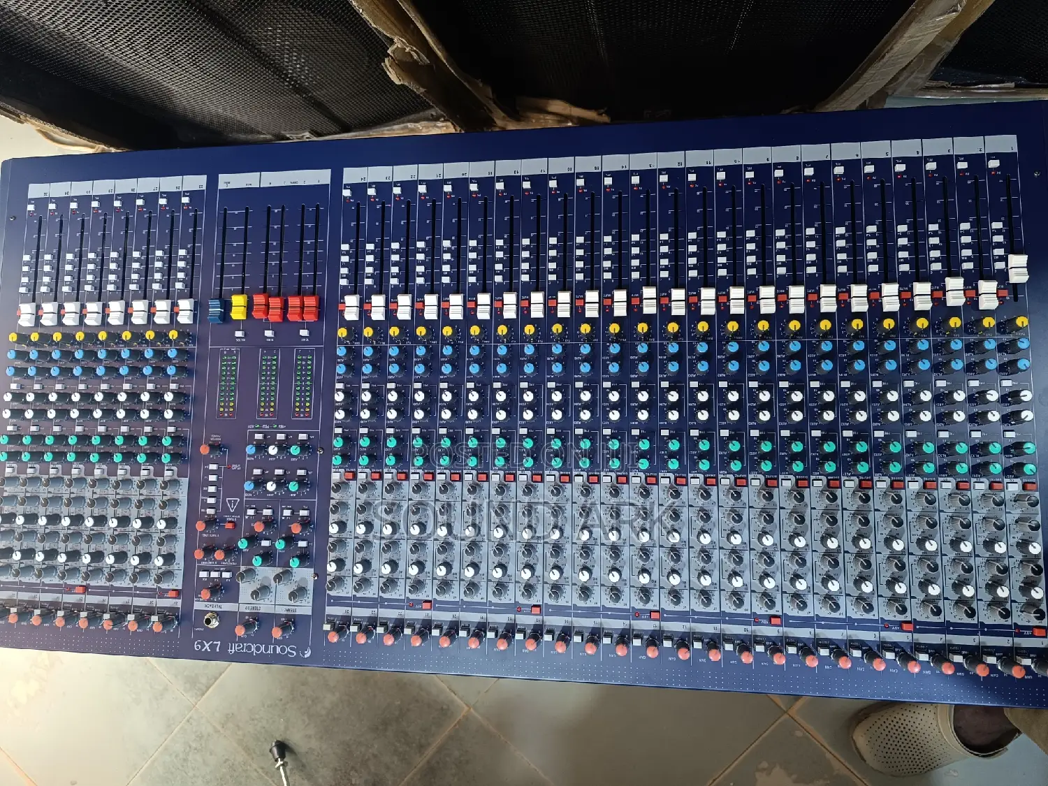 Soundcraft LX 9 32 Mixing Console