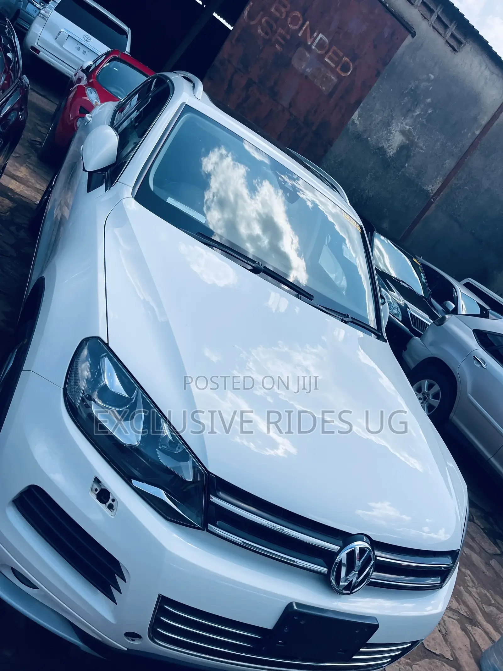 Volkswagen Touareg 2012 White