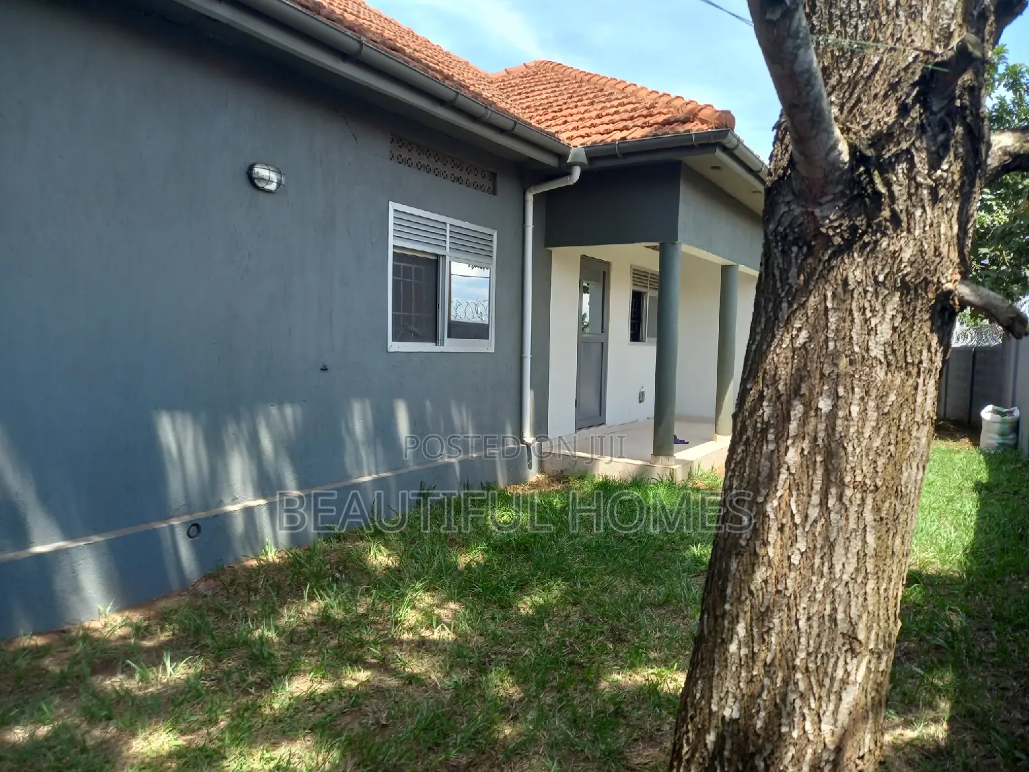 Furnished 4bdrm House in Kira for sale