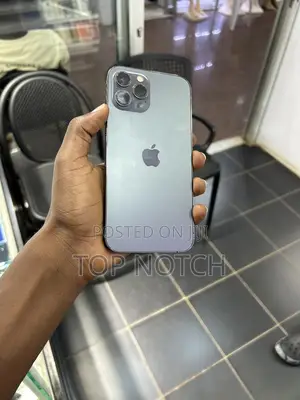 Photo - Apple iPhone 12 Pro Max 128 GB Gray