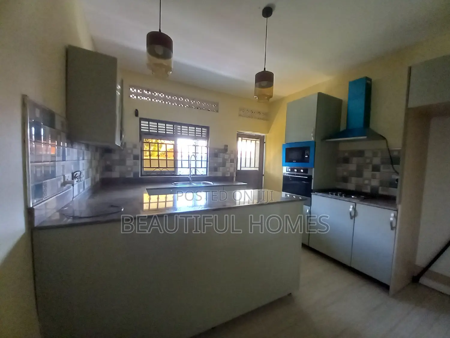 Furnished 4bdrm Bungalow in Kira for sale