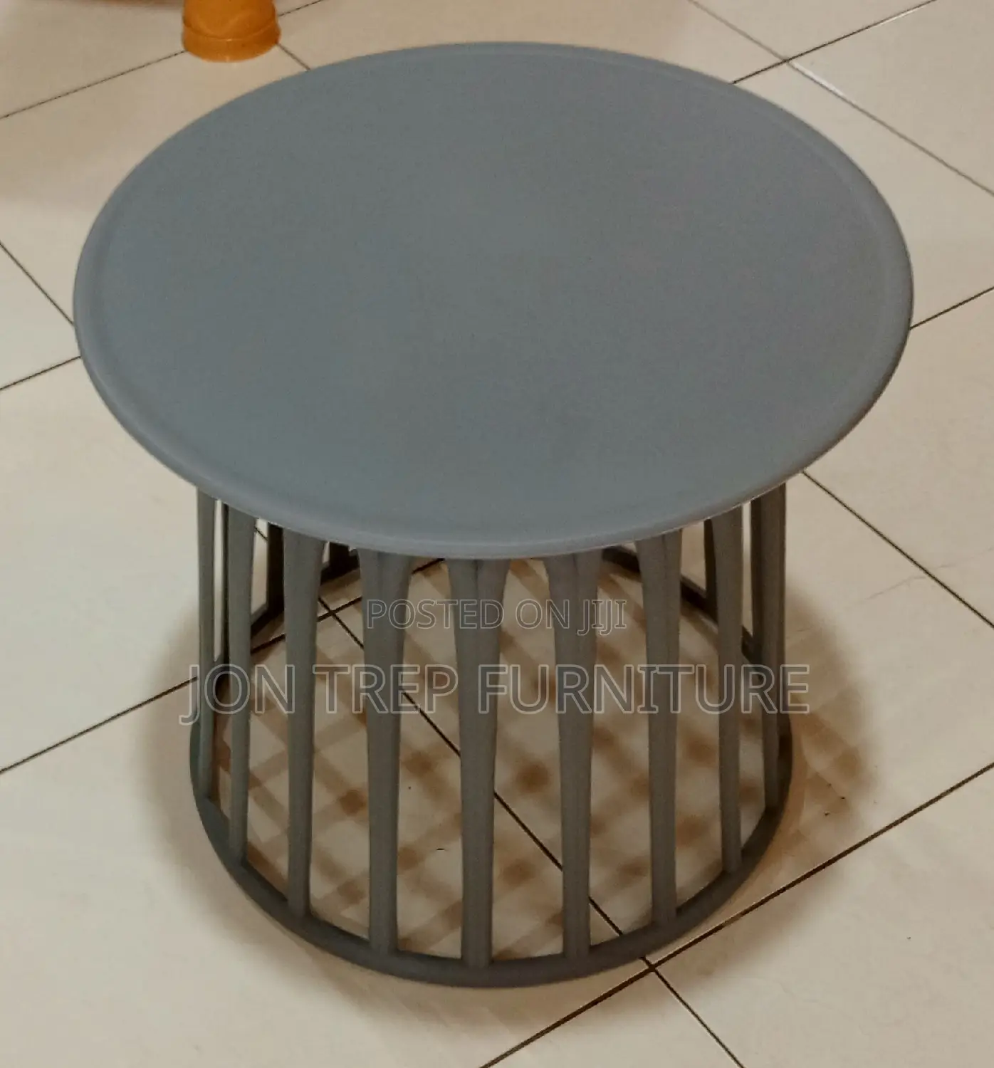 Potable Round Table