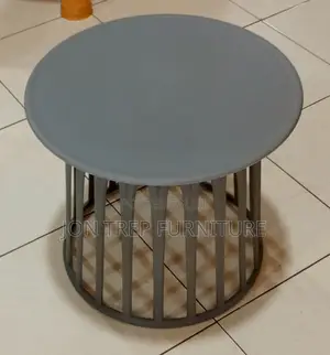 Potable Round Table
