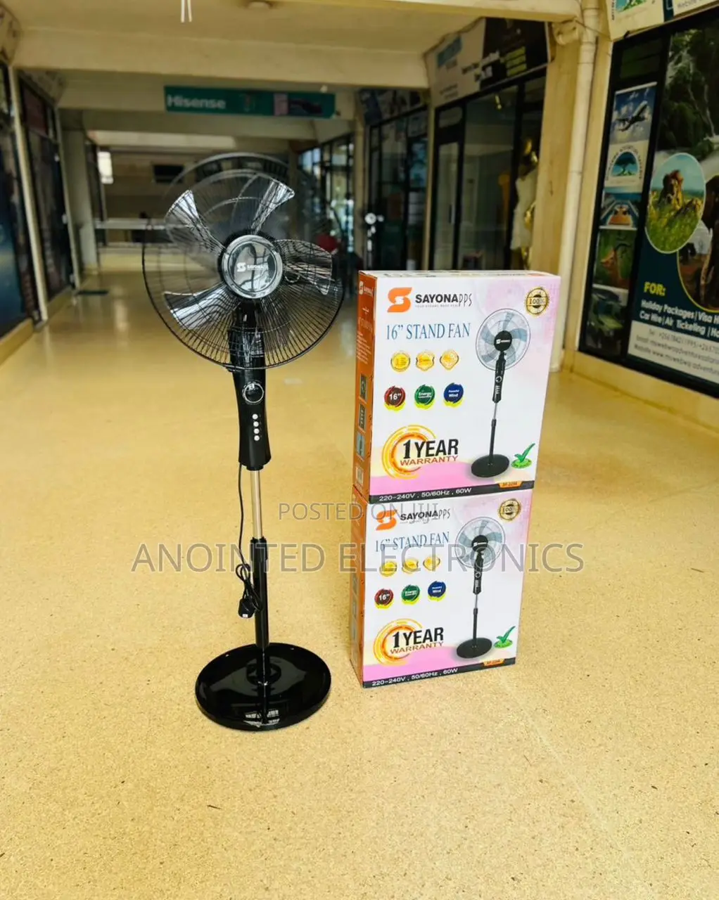 Sayona Standing Fan With a Remote