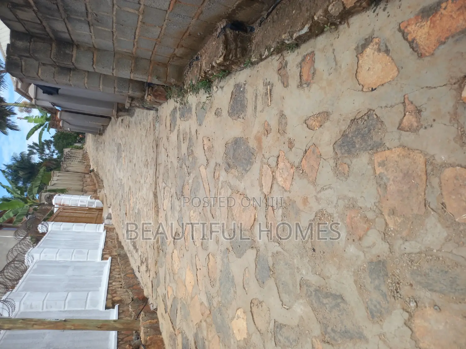 Furnished 2bdrm Maisonette in Najjera, Kira for sale