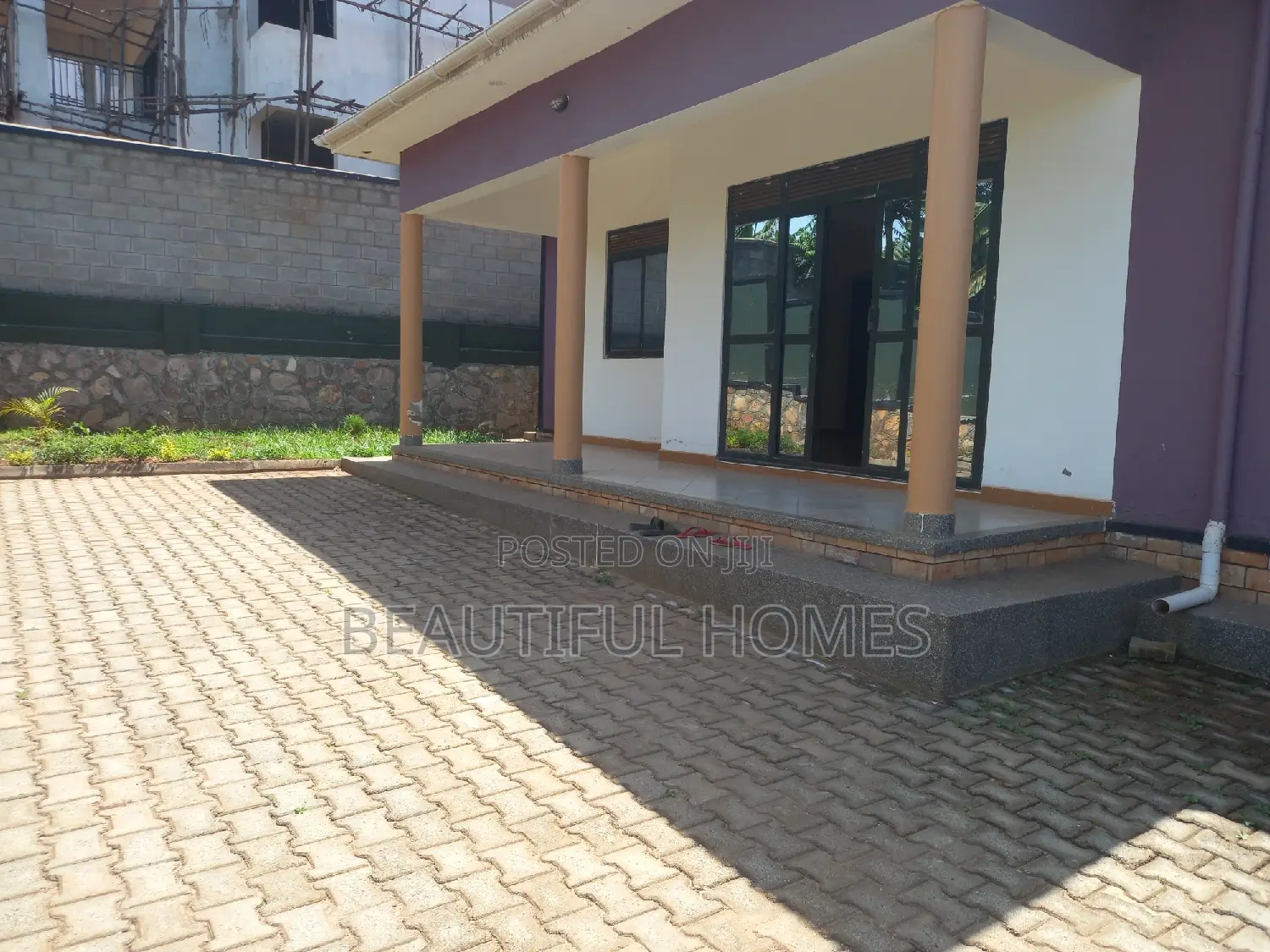 Furnished 4bdrm House in Kira for sale