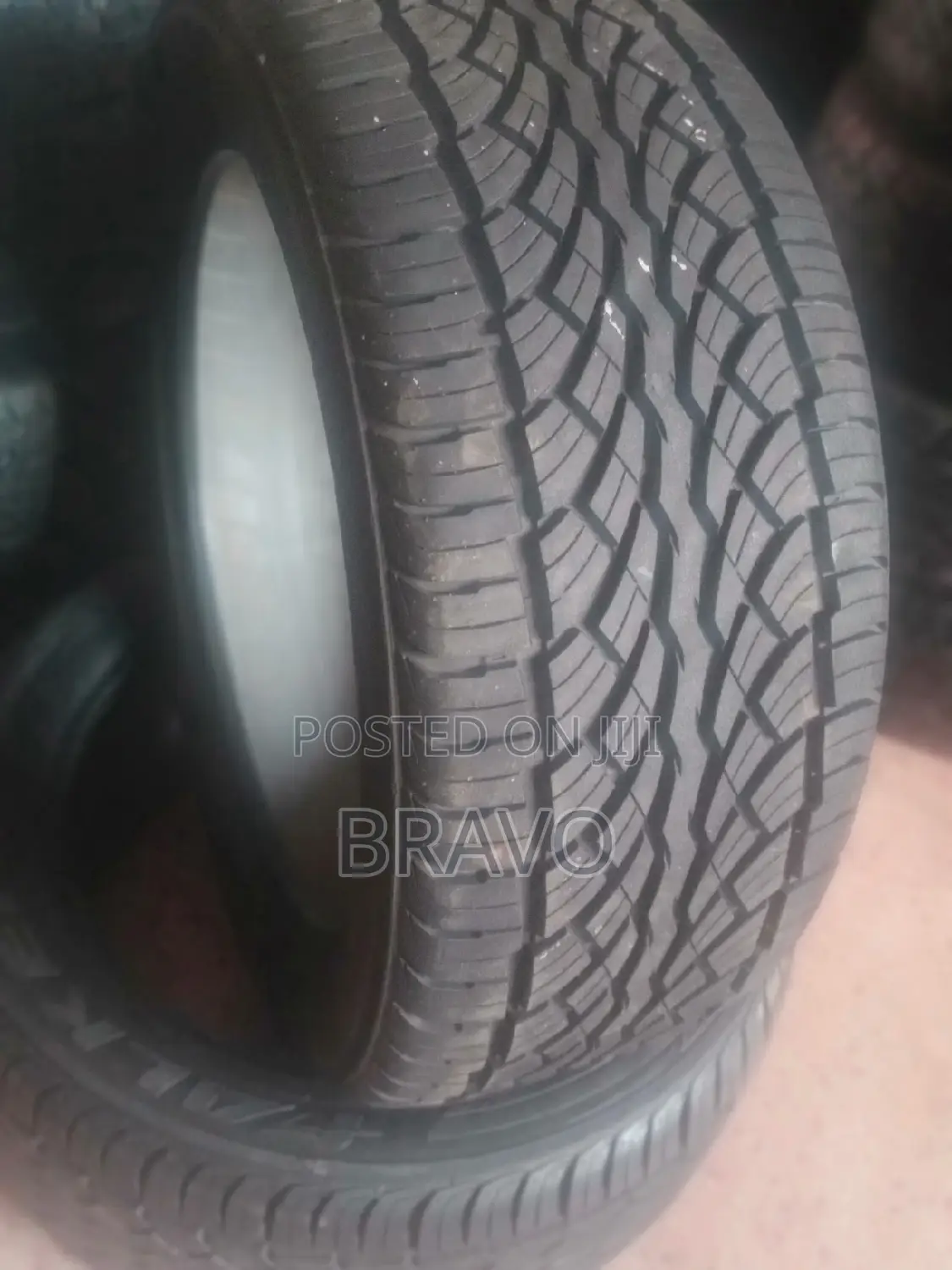 305/45r22 NEXEN Good Condition.